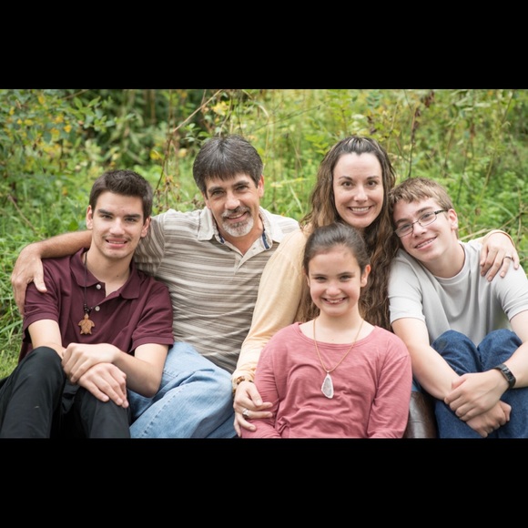 Meet your Posher, Chelsey - Picture 3 of 4